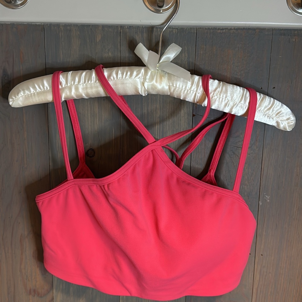 Lulemon Flow Y Strappy Bra Nulu Lip Gloss Pink Size 8